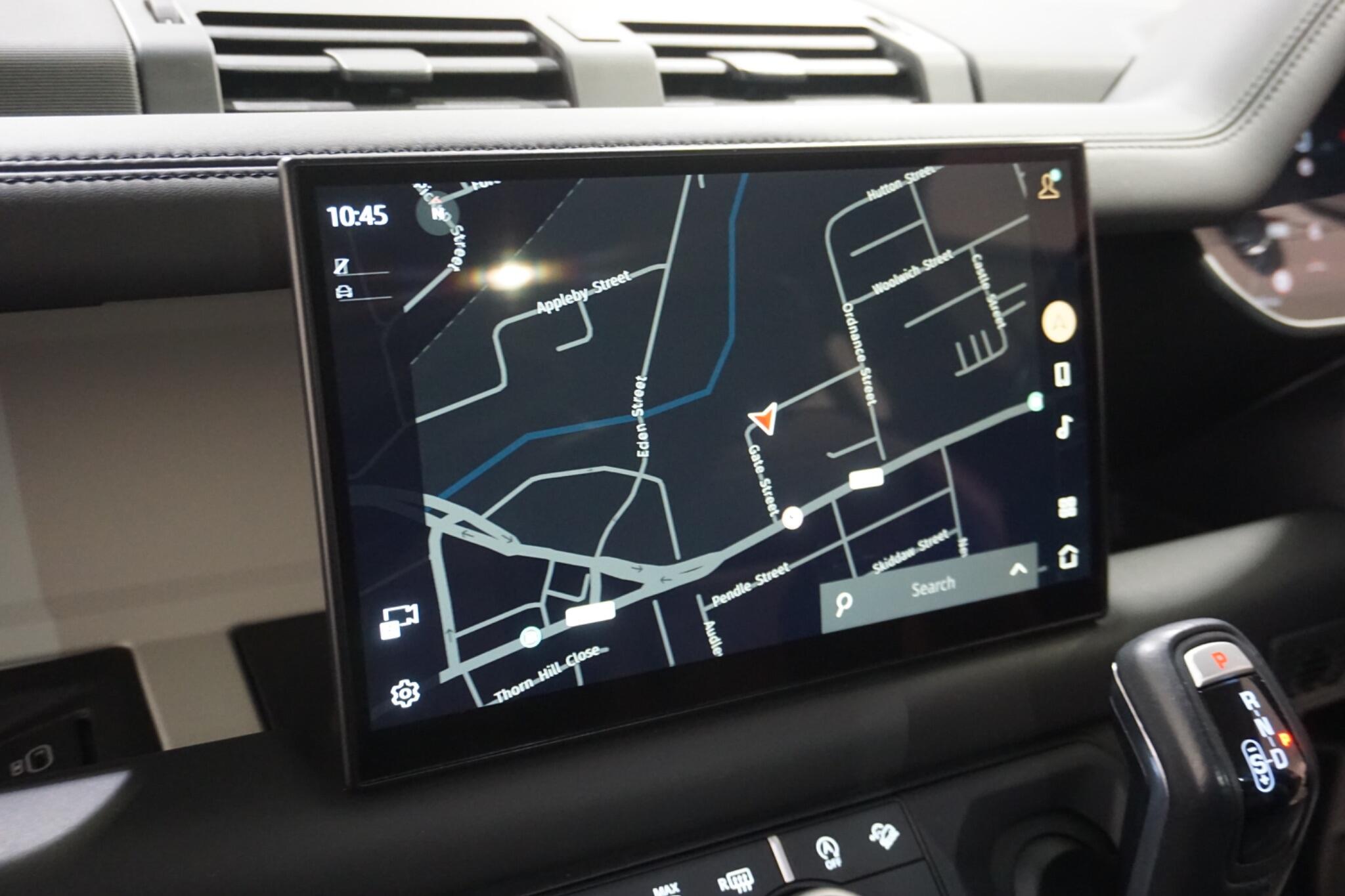 Land Rover Defender 110 3.0 D250 MHEV HSE Hard Top SUV 5dr Diesel Auto 4WD MWB Euro 6 (s/s) (250 ps)